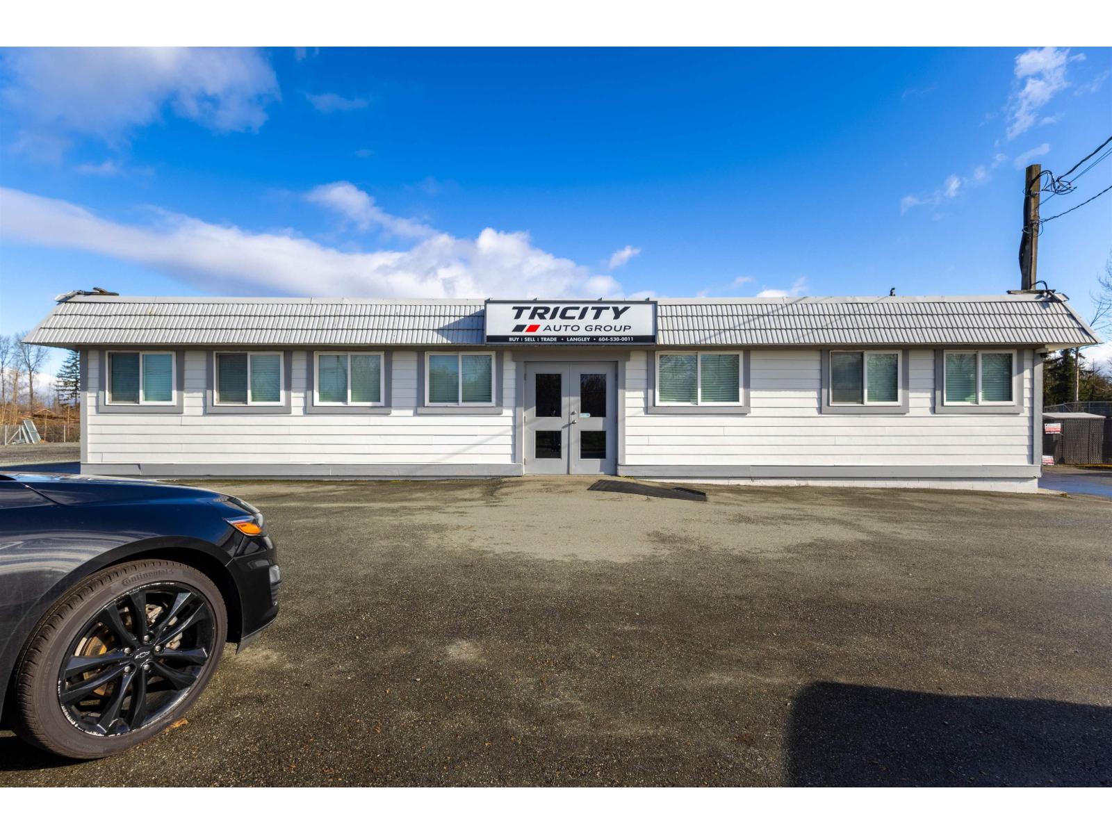 22867 Fraser Highway Property Photo 8
