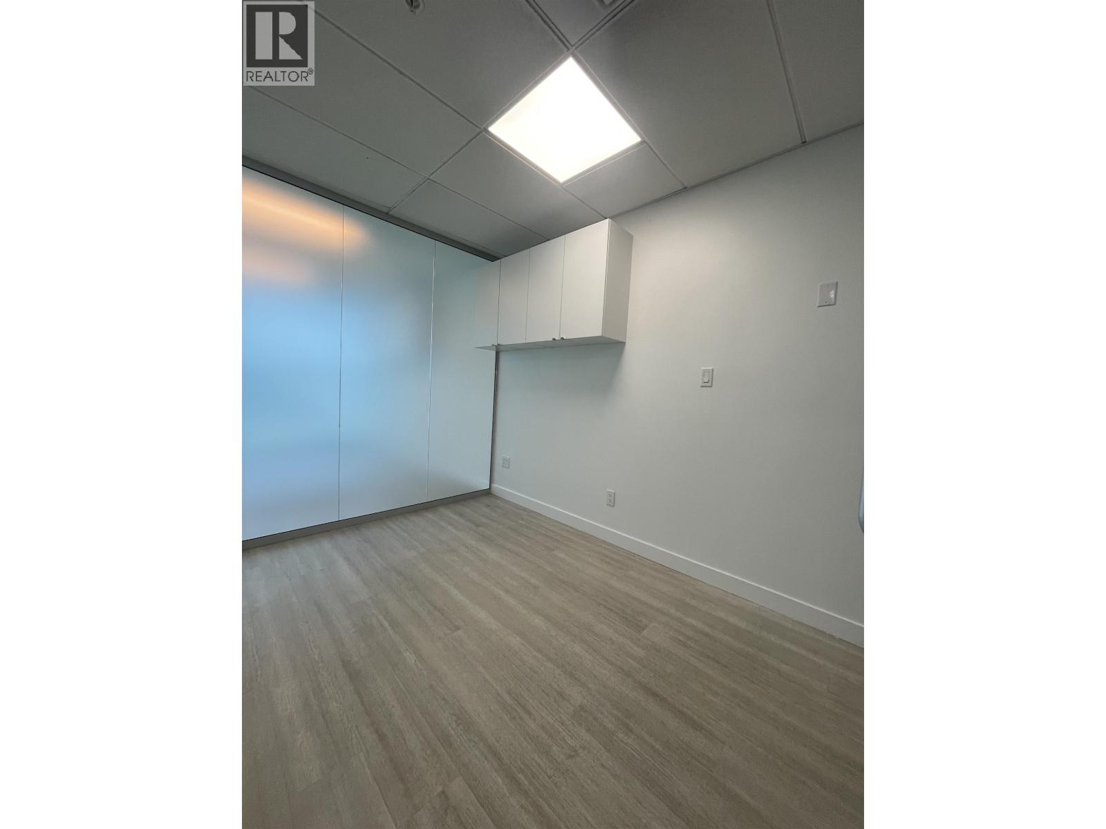 5080 4000 No. 3 Road Property Photo 2