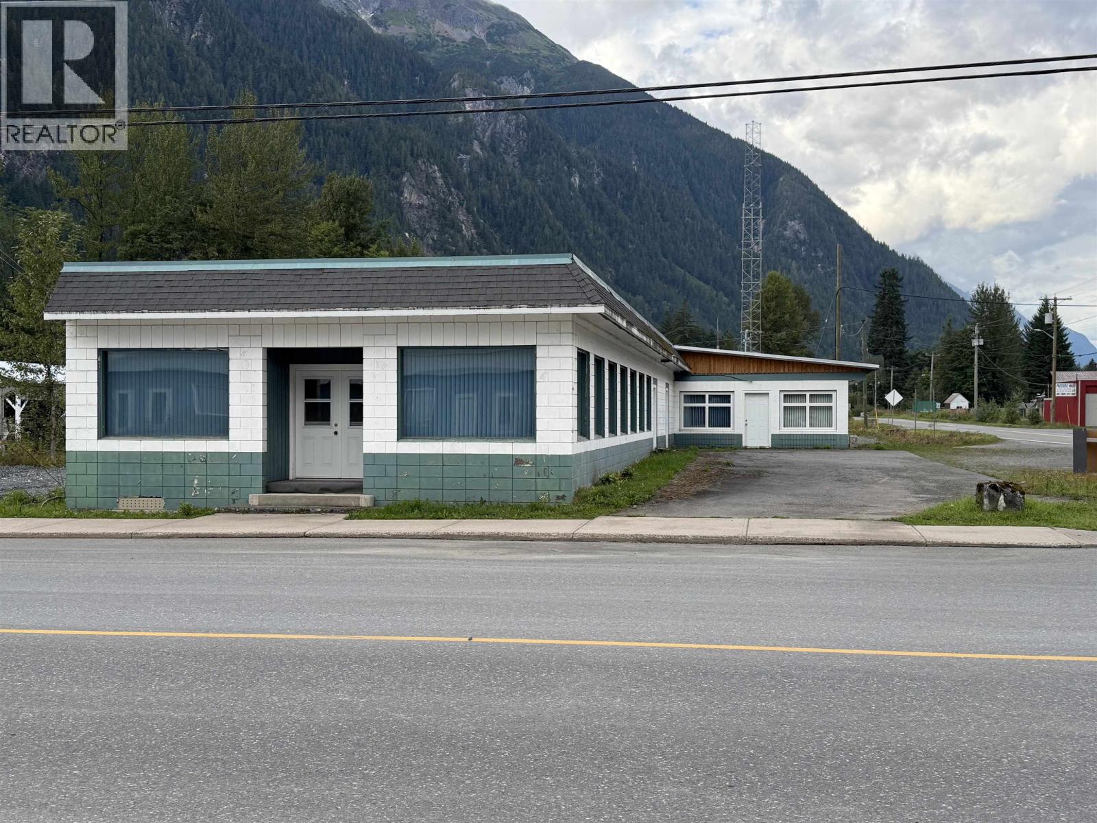 503 Conway Street Property Photo 1