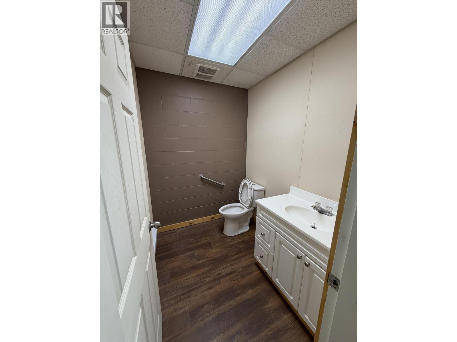 503 Conway Street Property Photo 10