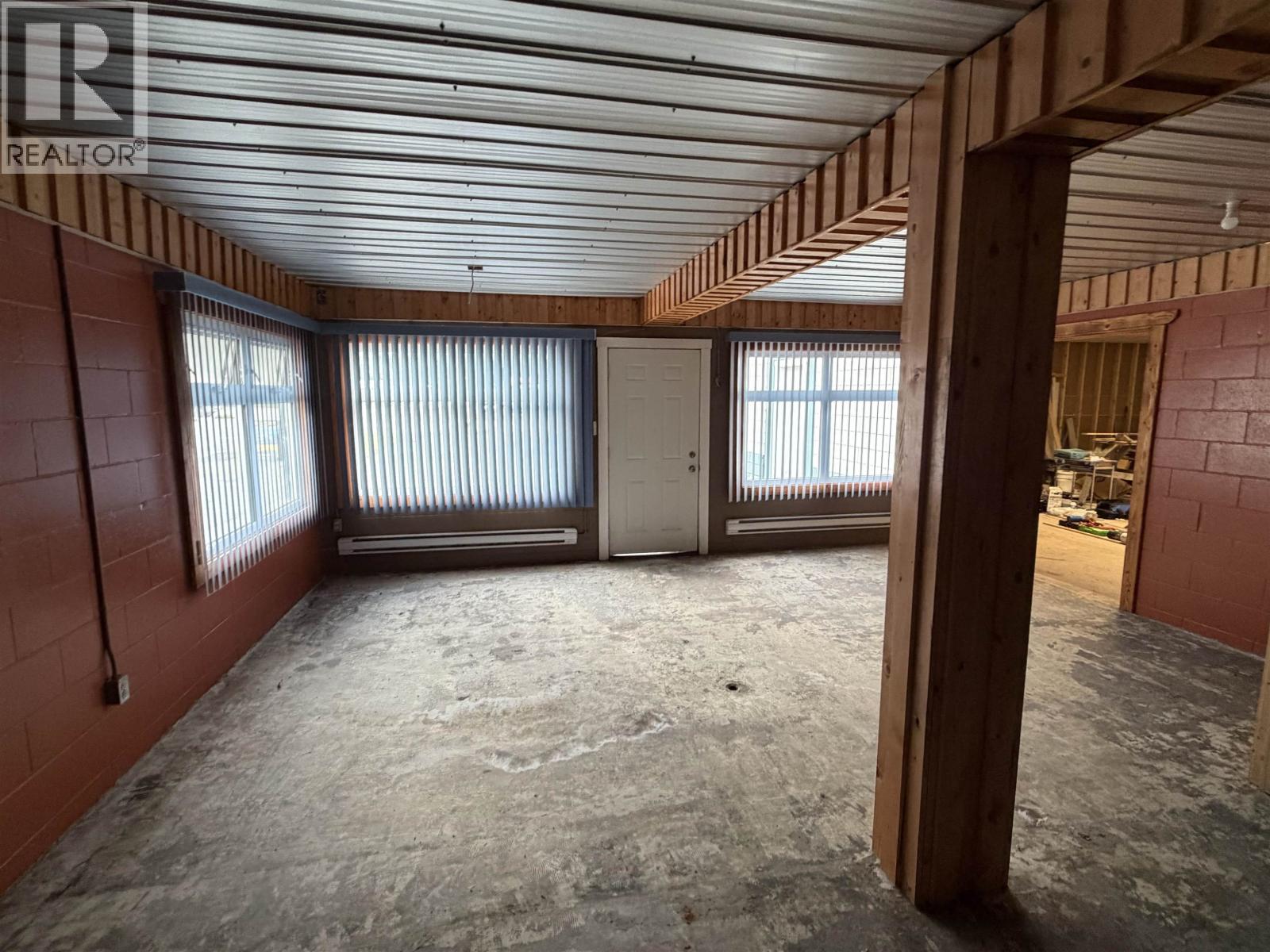 503 Conway Street Property Photo 13