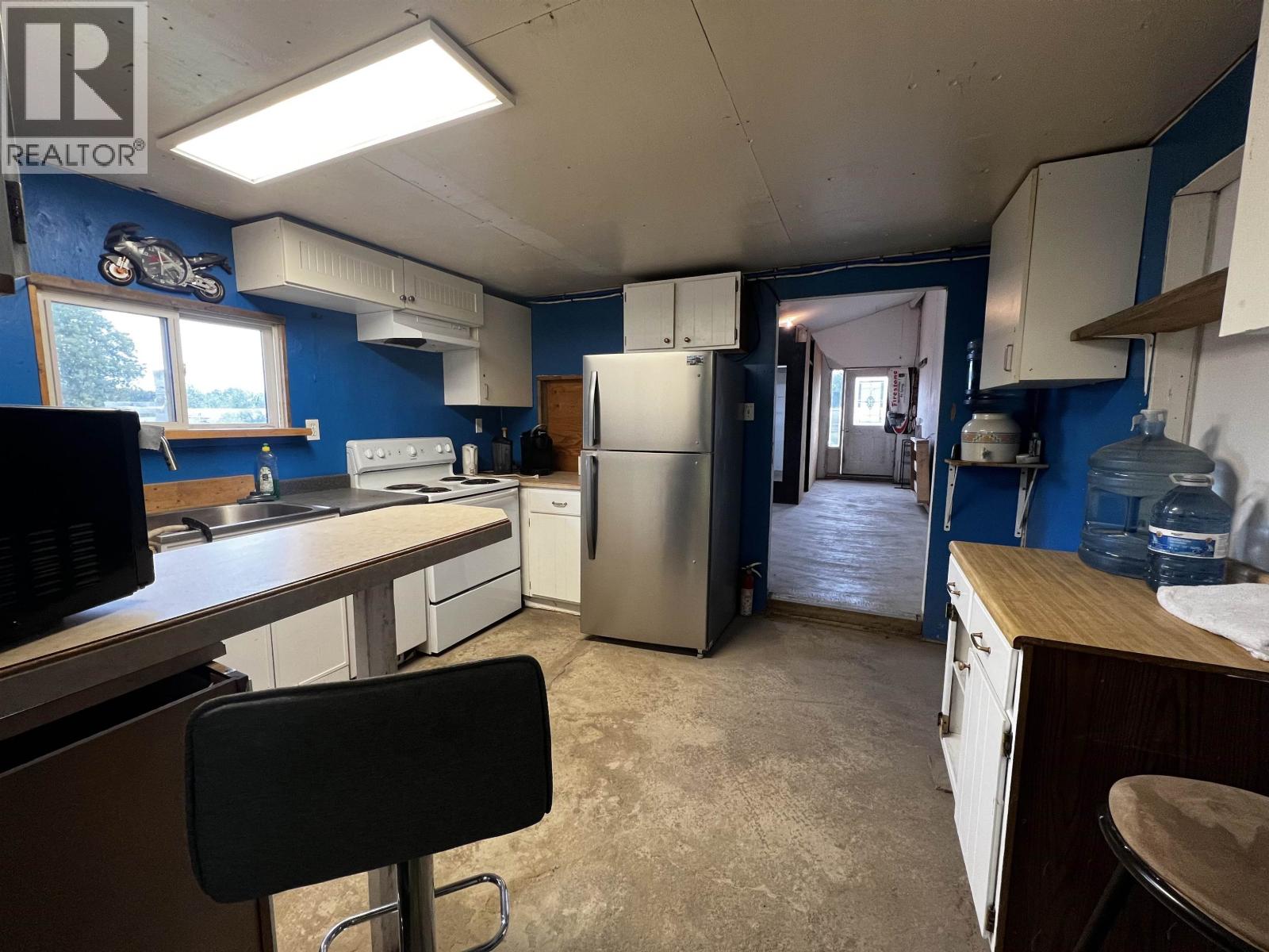 13936 W 16 Highway Property Photo 11