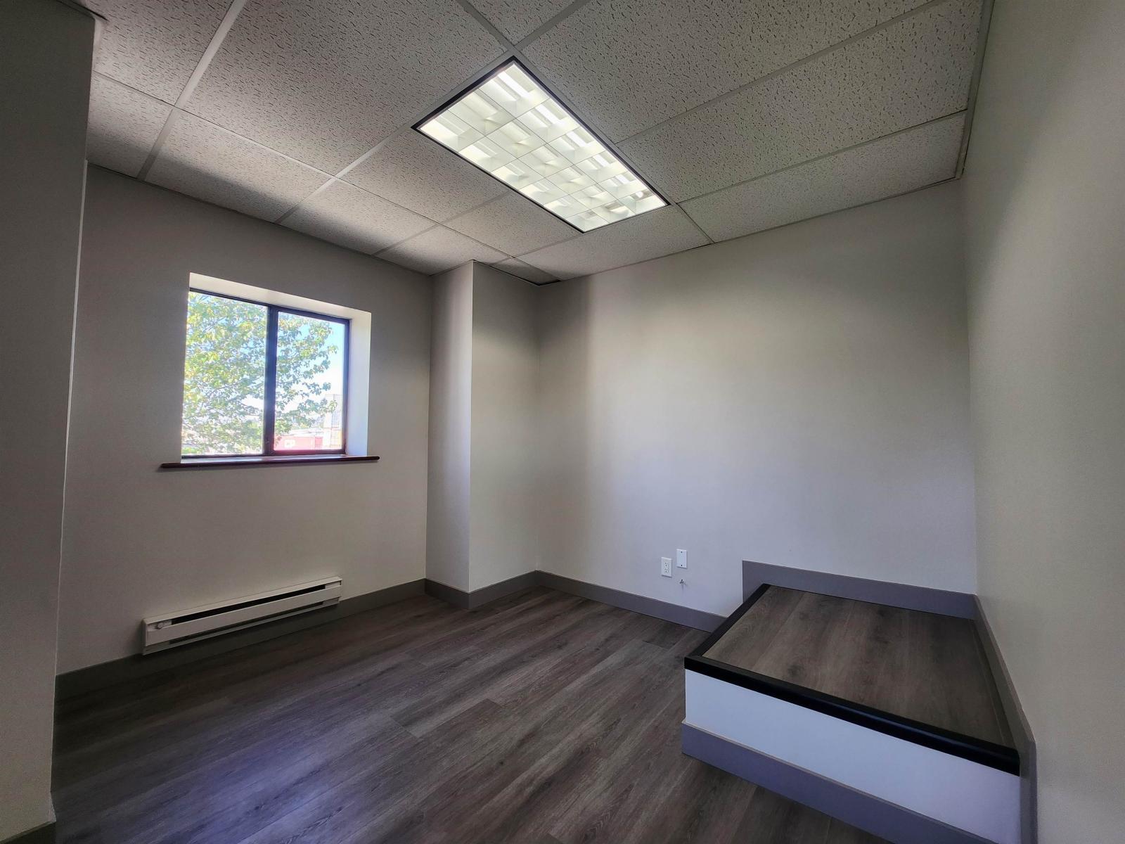 13087 116 Avenue Property Photo 14