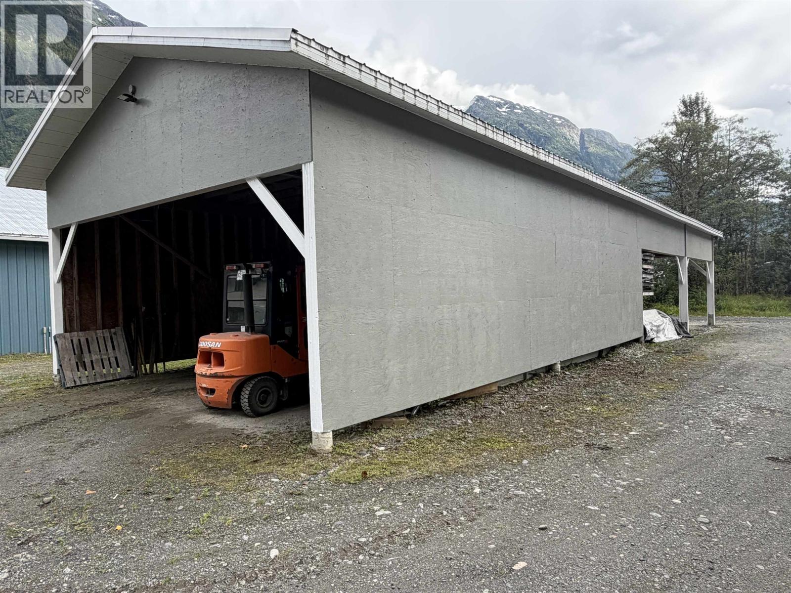 516 6th Avenue Property Photo 1
