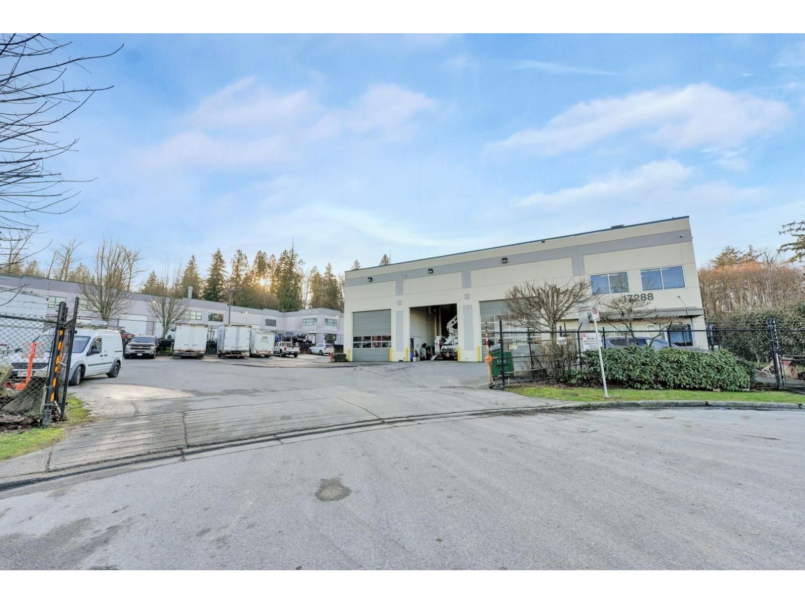 17288 104a Avenue Property Photo 3