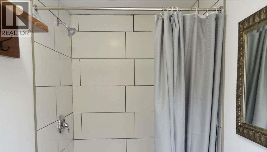 4460 Garden Bay Road Property Photo 7