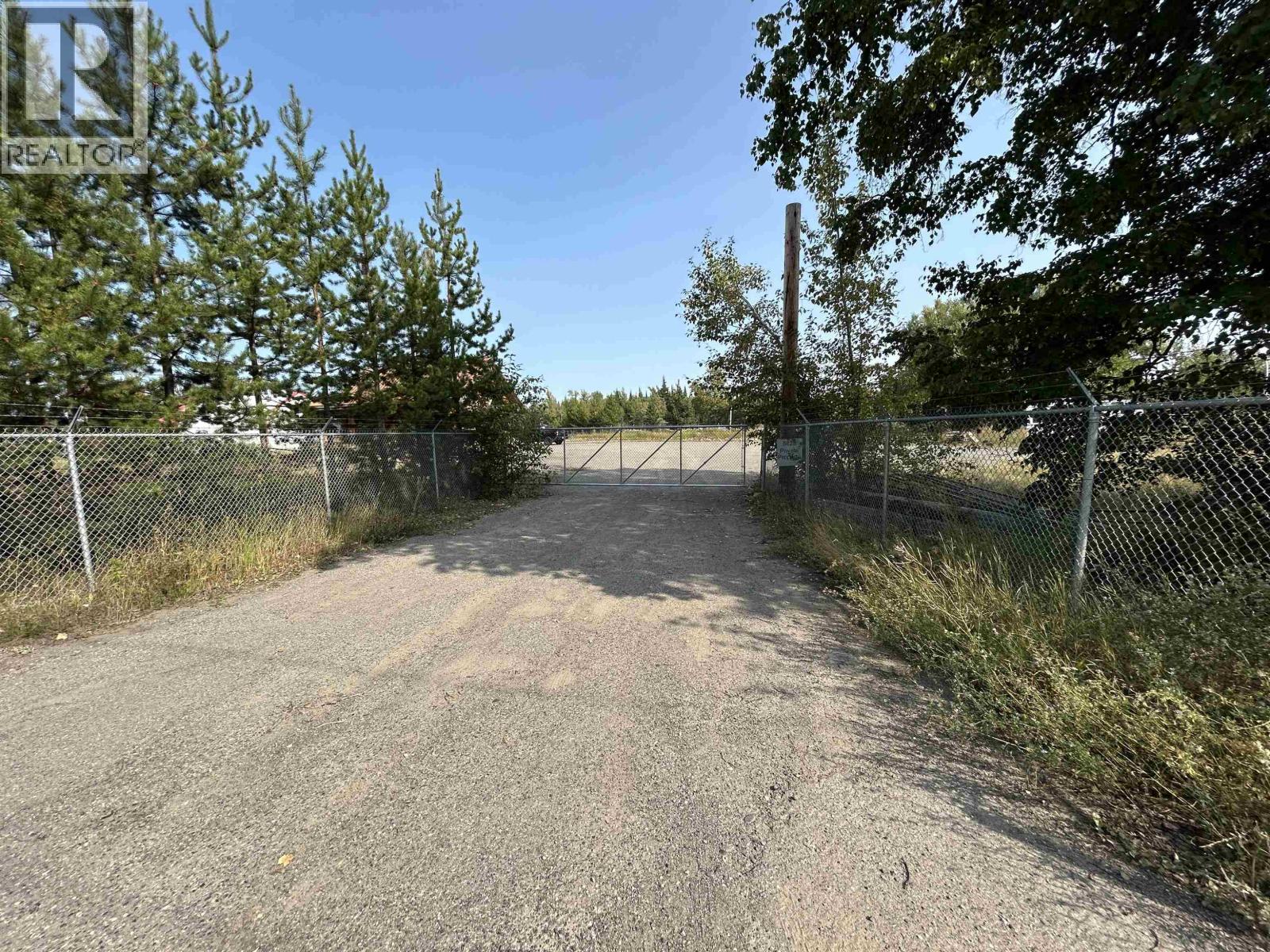 8828 N Kelly Road Property Photo 14