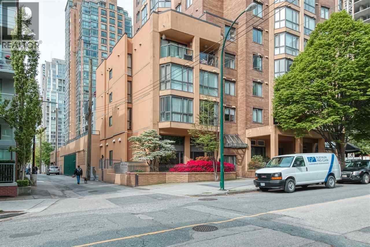 438 HELMCKEN STREET Property Photo 1