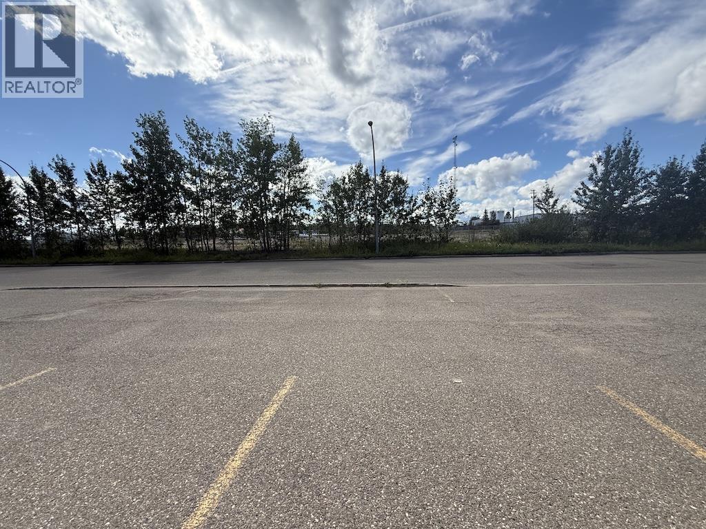 9622-9624 Sikanni Road Property Photo 12