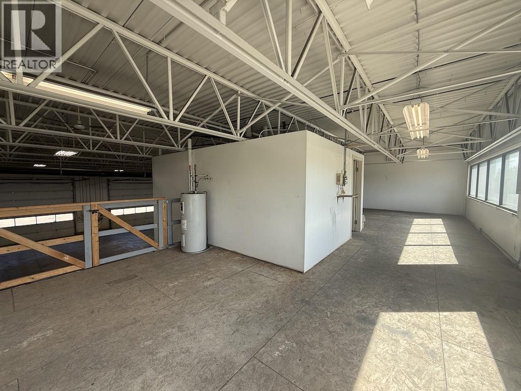 9622-9624 Sikanni Road Property Photo 19