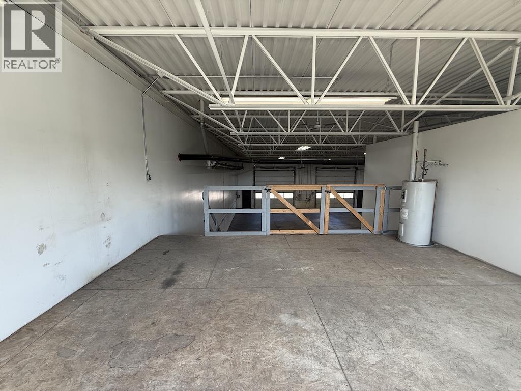 9622-9624 Sikanni Road Property Photo 20