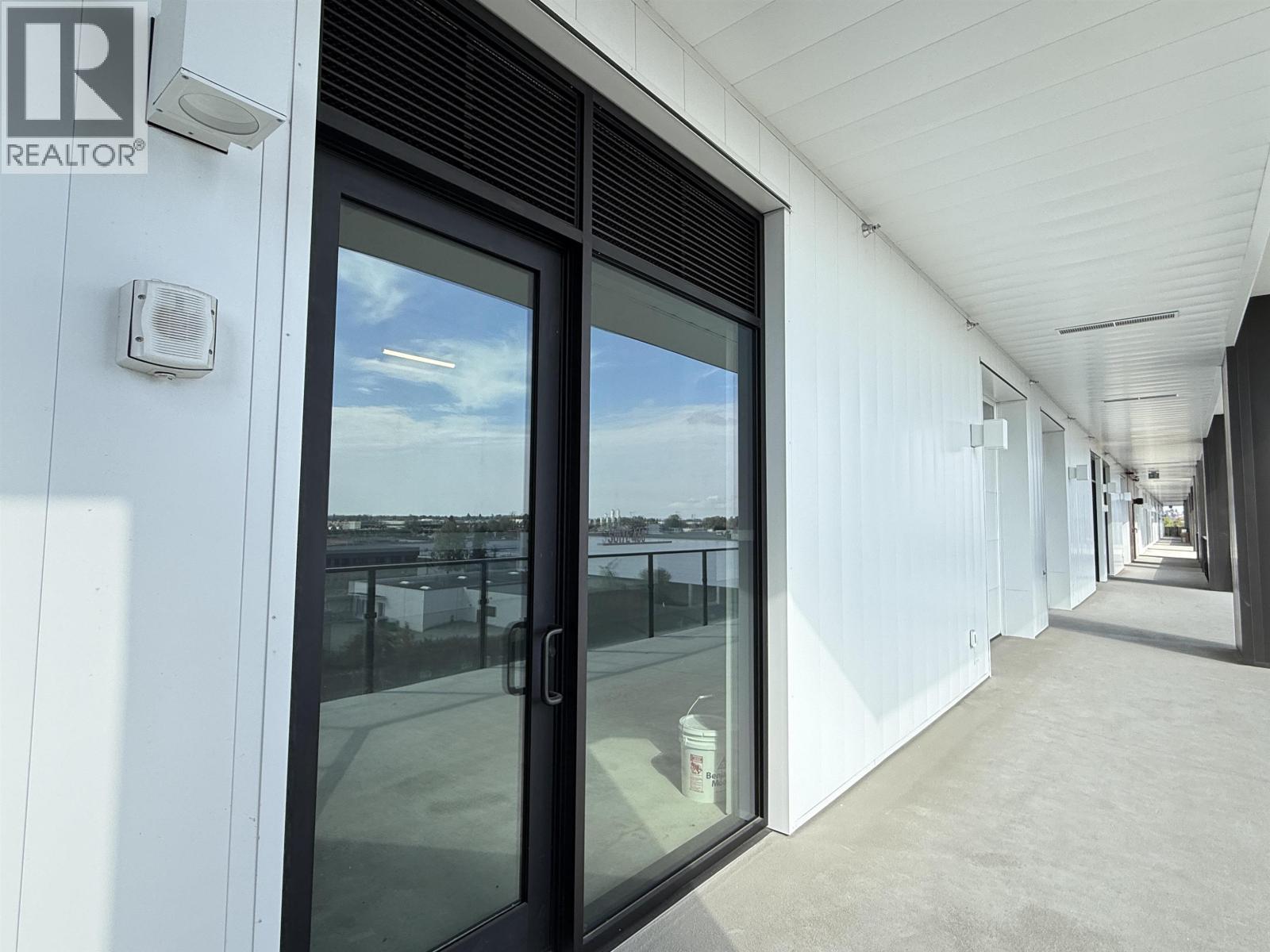460 8250 Manitoba Street Property Photo 9