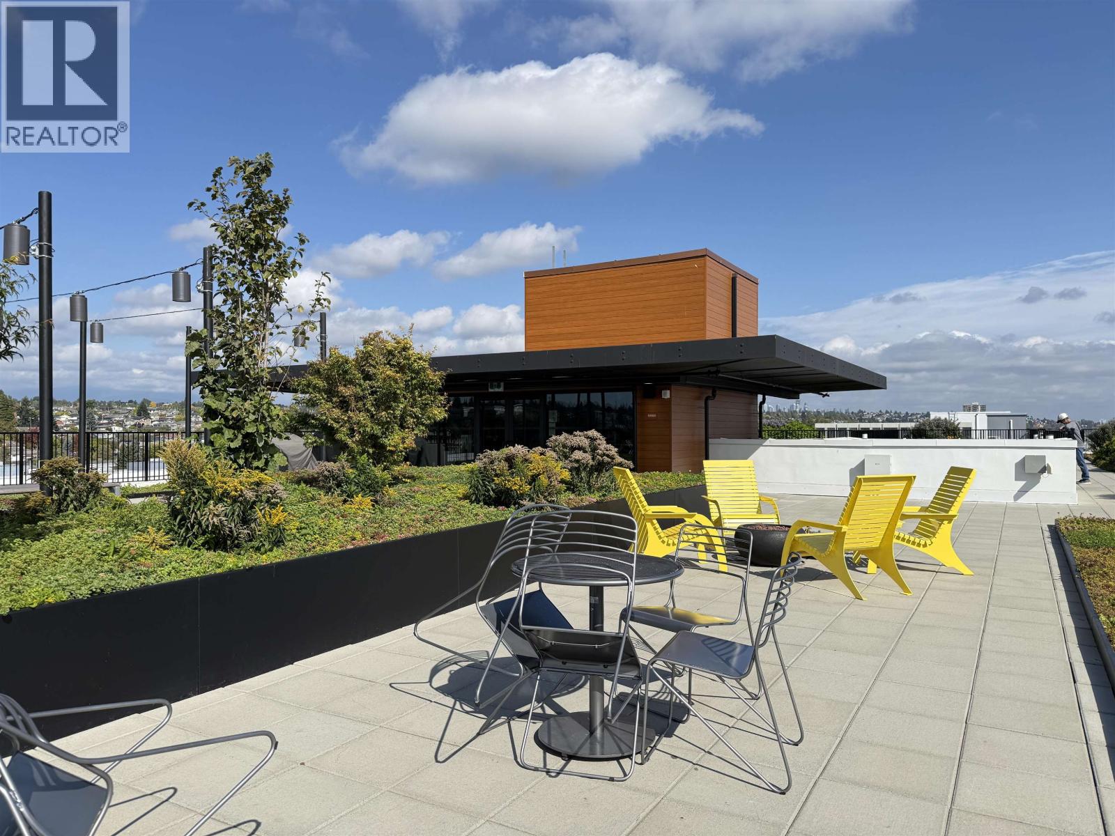 460 8250 Manitoba Street Property Photo 17