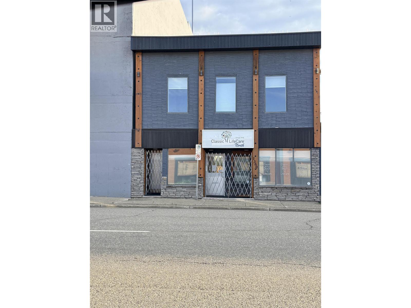1360 2nd Avenue Property Photo 1