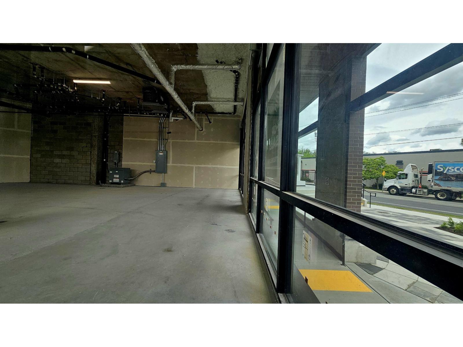135 20769 Fraser Highway Property Photo 5