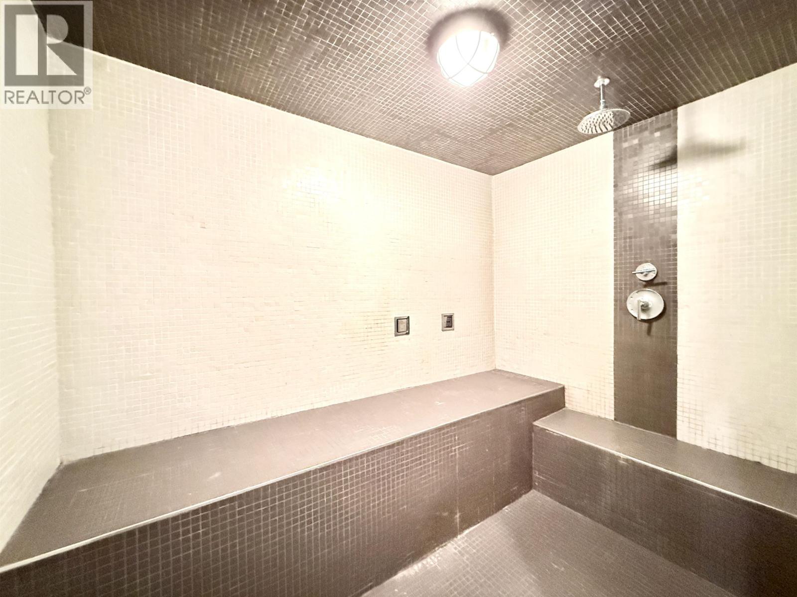 105 2764 Barnet Highway Property Photo 18