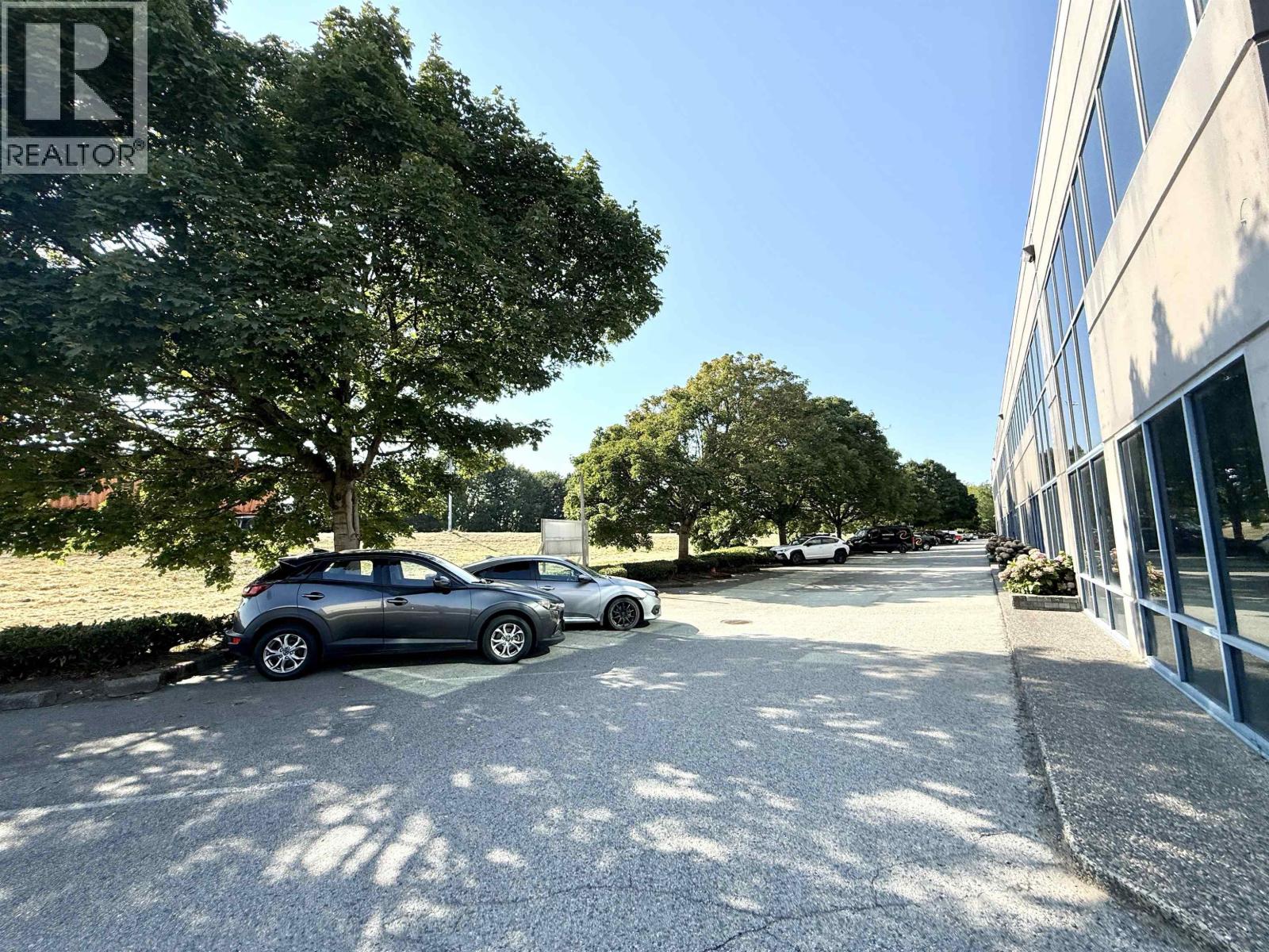 2125/2130/2135 13560 Maycrest Way Property Photo 8