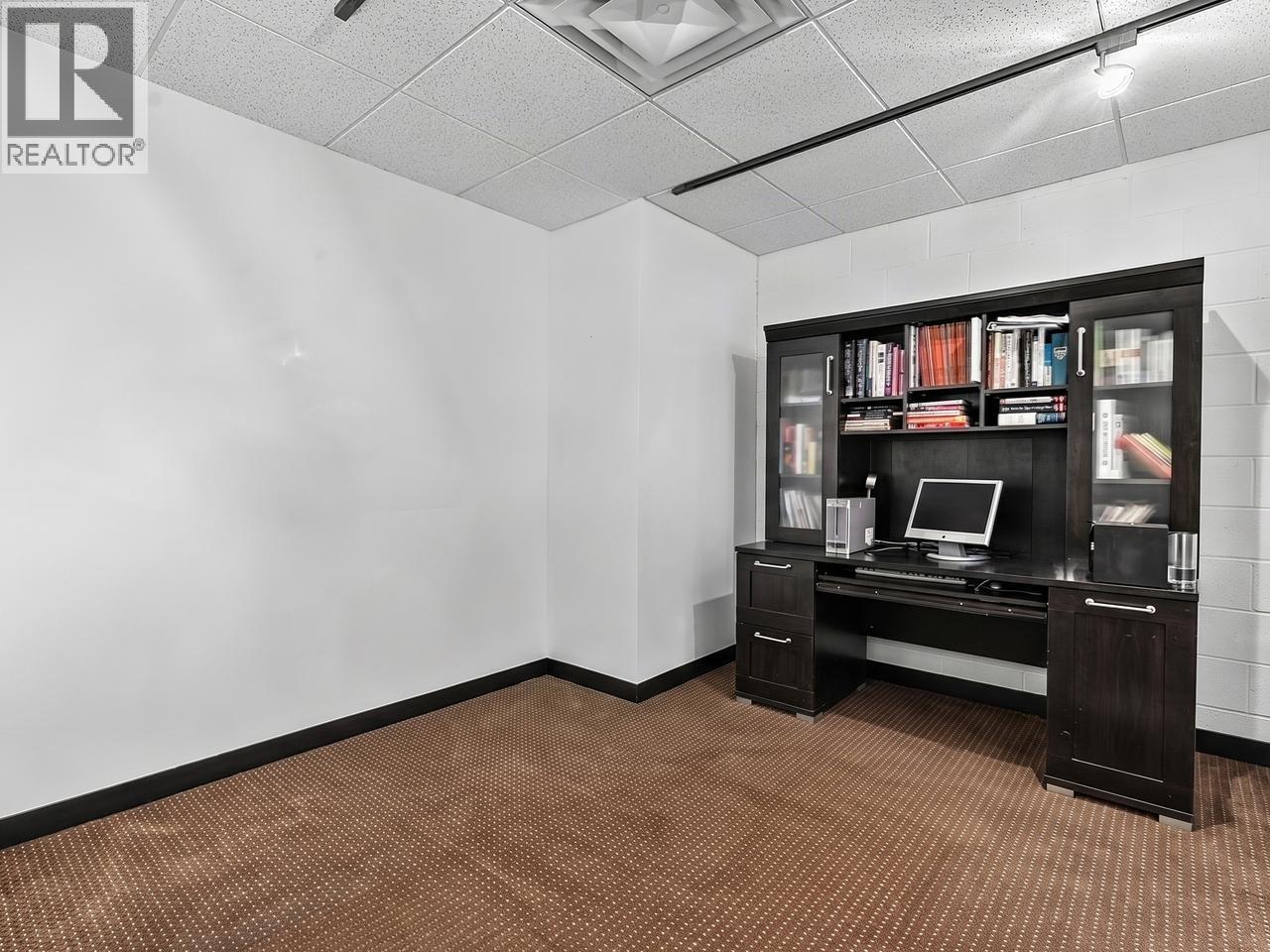 1126 Richards Street Property Photo 12