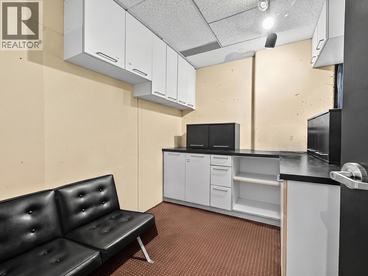 1126 Richards Street Property Photo 13