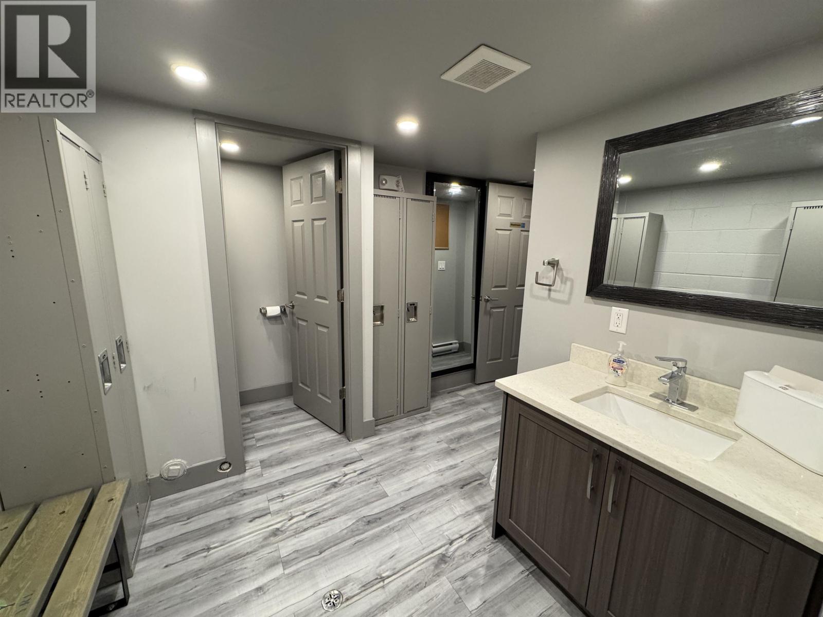 A 11767 225 Street Property Photo 18