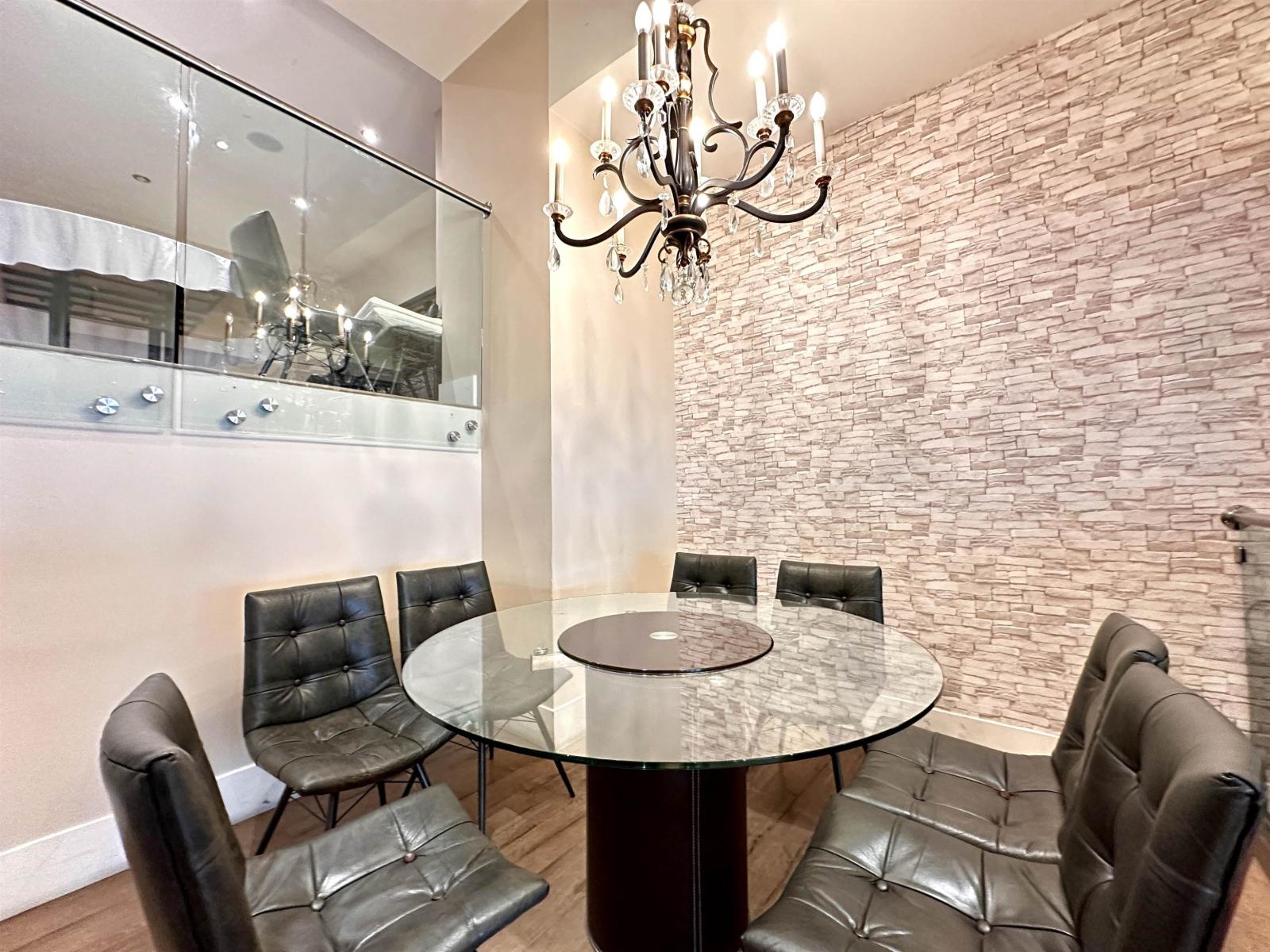 100 15057 Marine Drive Property Photo 14
