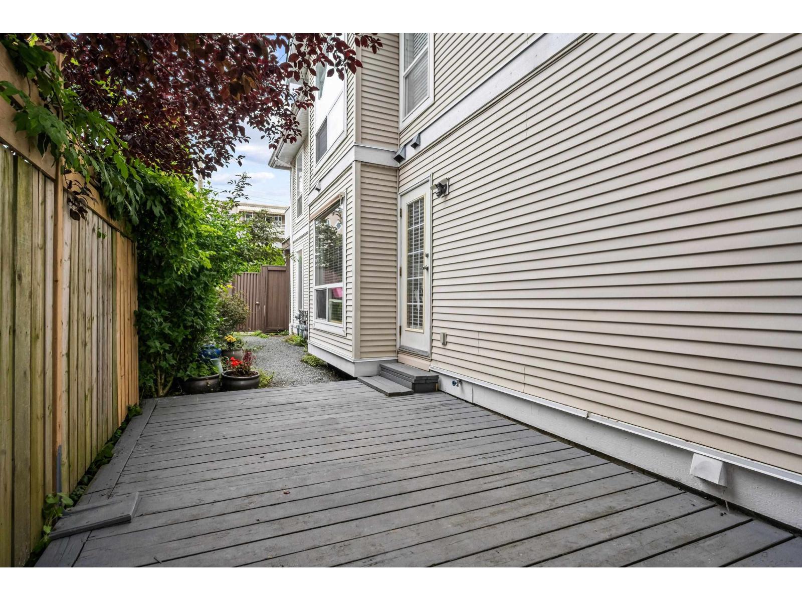 46008 Bole Avenue #1 & 3 Property Photo 23