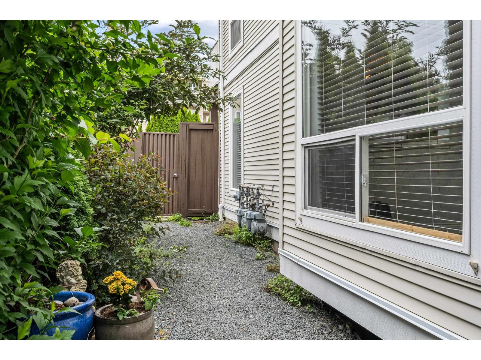 46008 Bole Avenue #2 & 4 Property Photo 22
