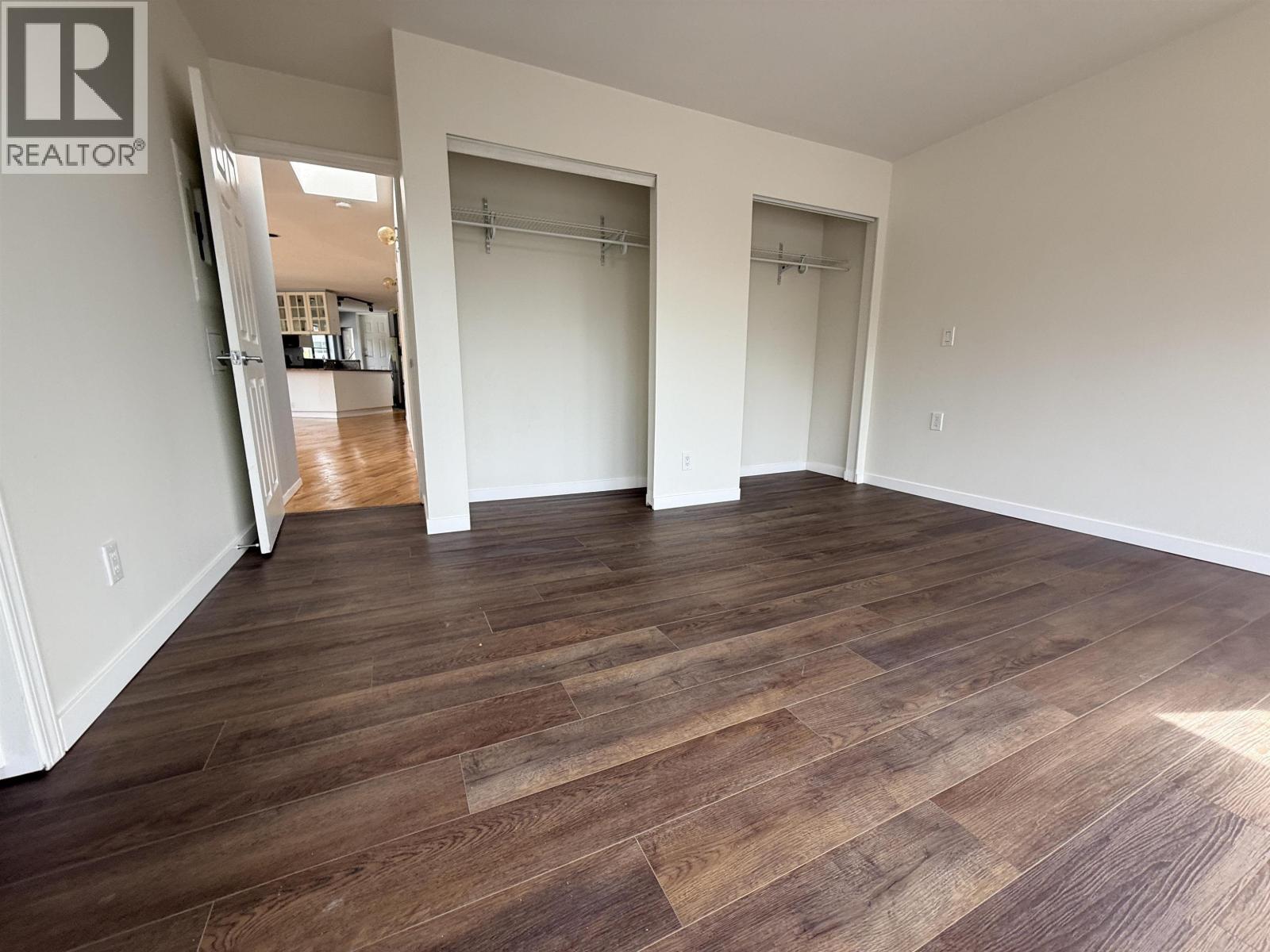 4 987 Marine Drive Property Photo 6