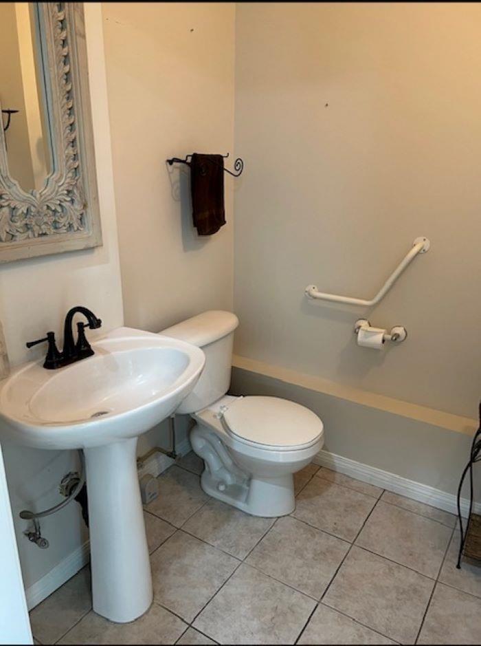 15156 Roper Avenue Property Photo 6