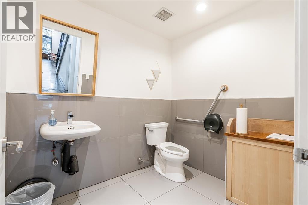 11745 Confidential Property Photo 36