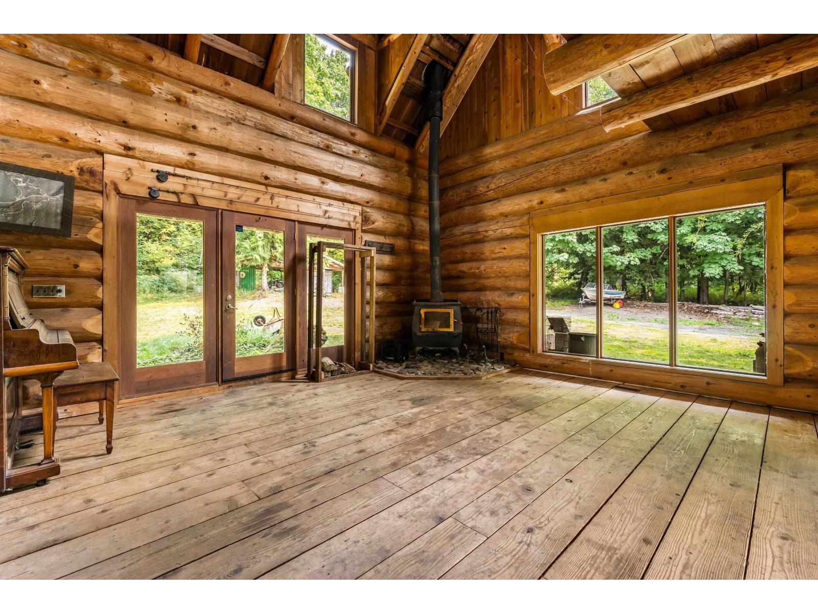 55270 Chilliwack Bench Fsr Road Property Photo 9
