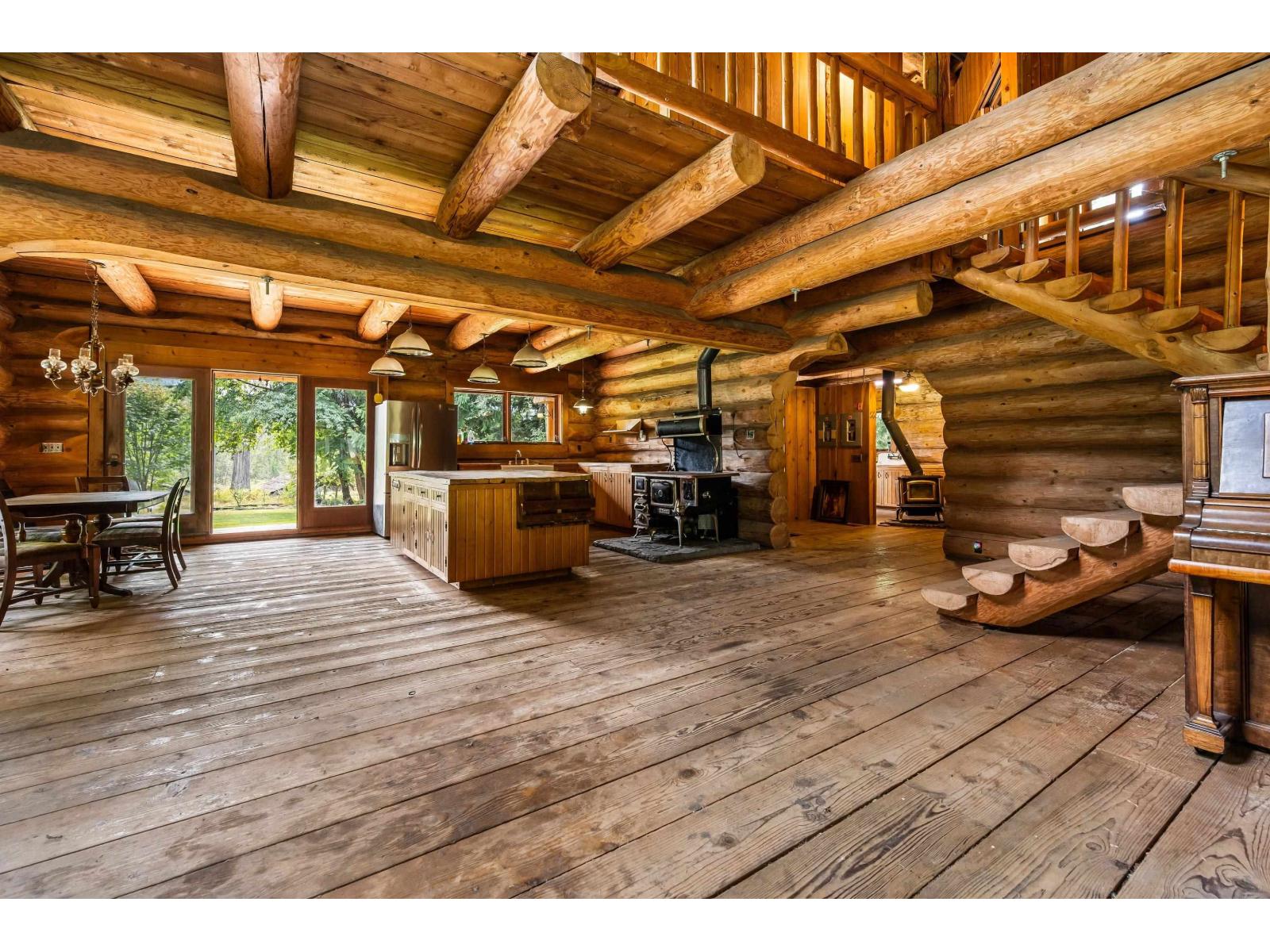 55270 Chilliwack Bench Fsr Road Property Photo 10