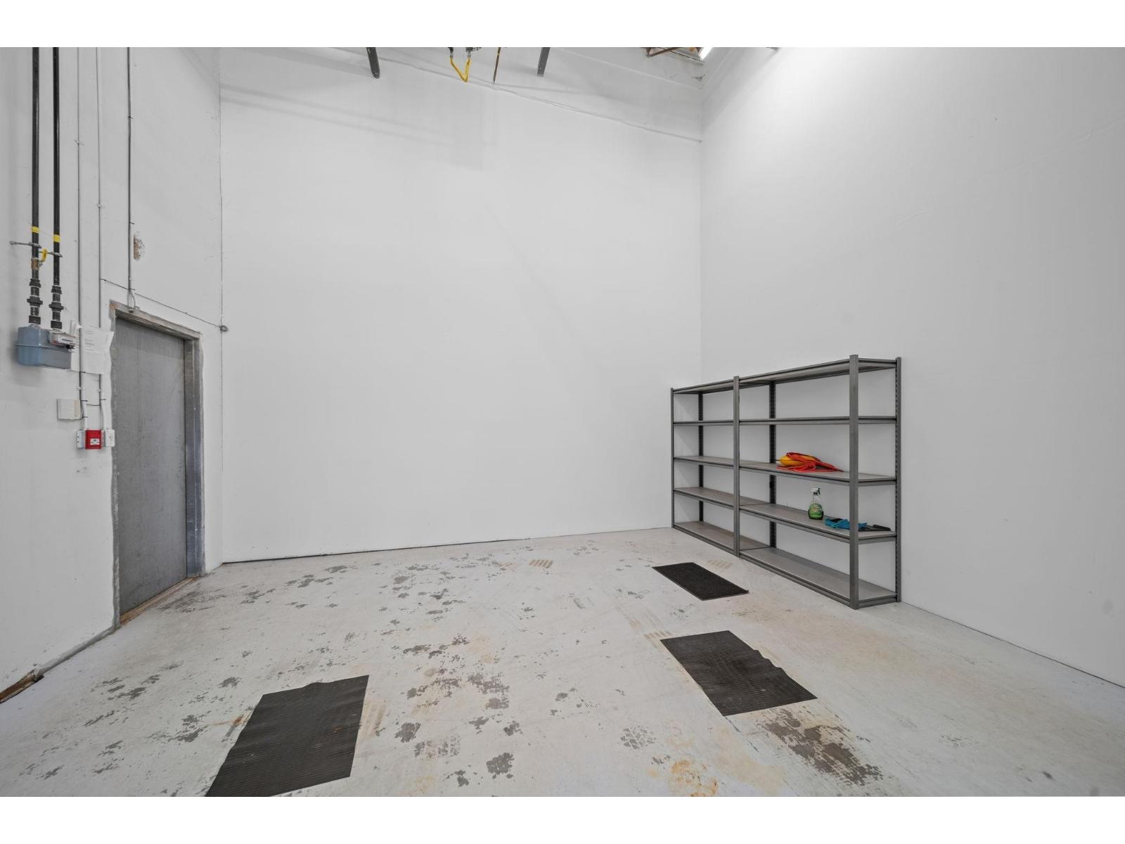 208 30610 Progressive Way Property Photo 9