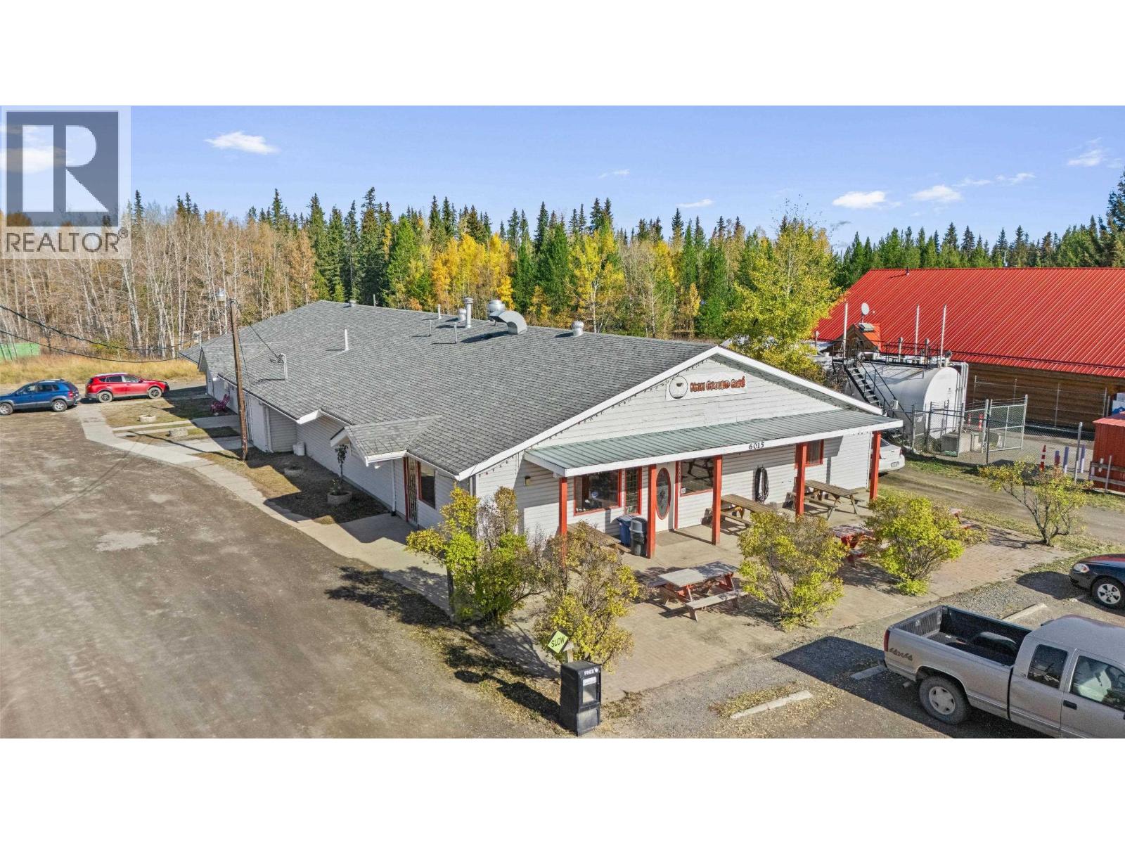 6011 Little Fort 24 Highway Property Photo 1