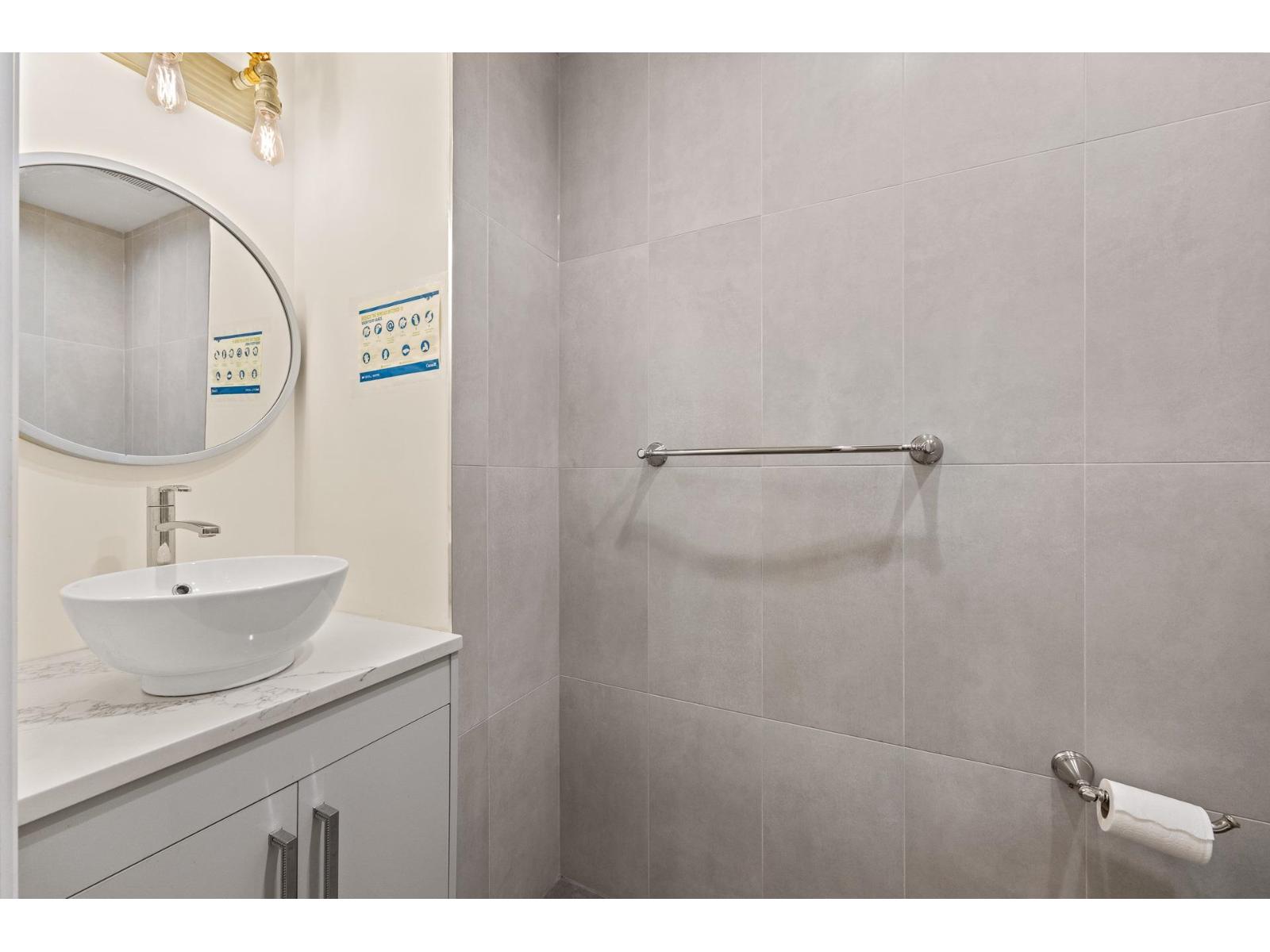 212 15299 68 Avenue Property Photo 10