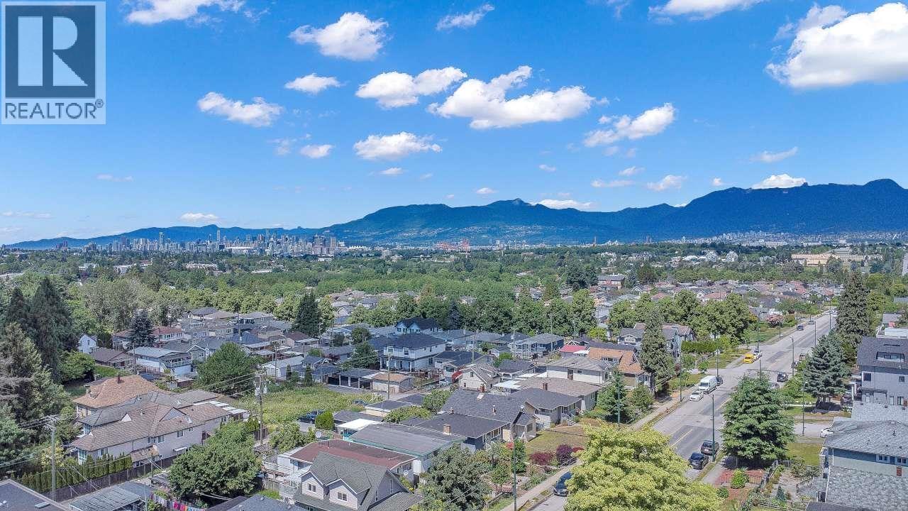 4265 Slocan Street Property Photo 7