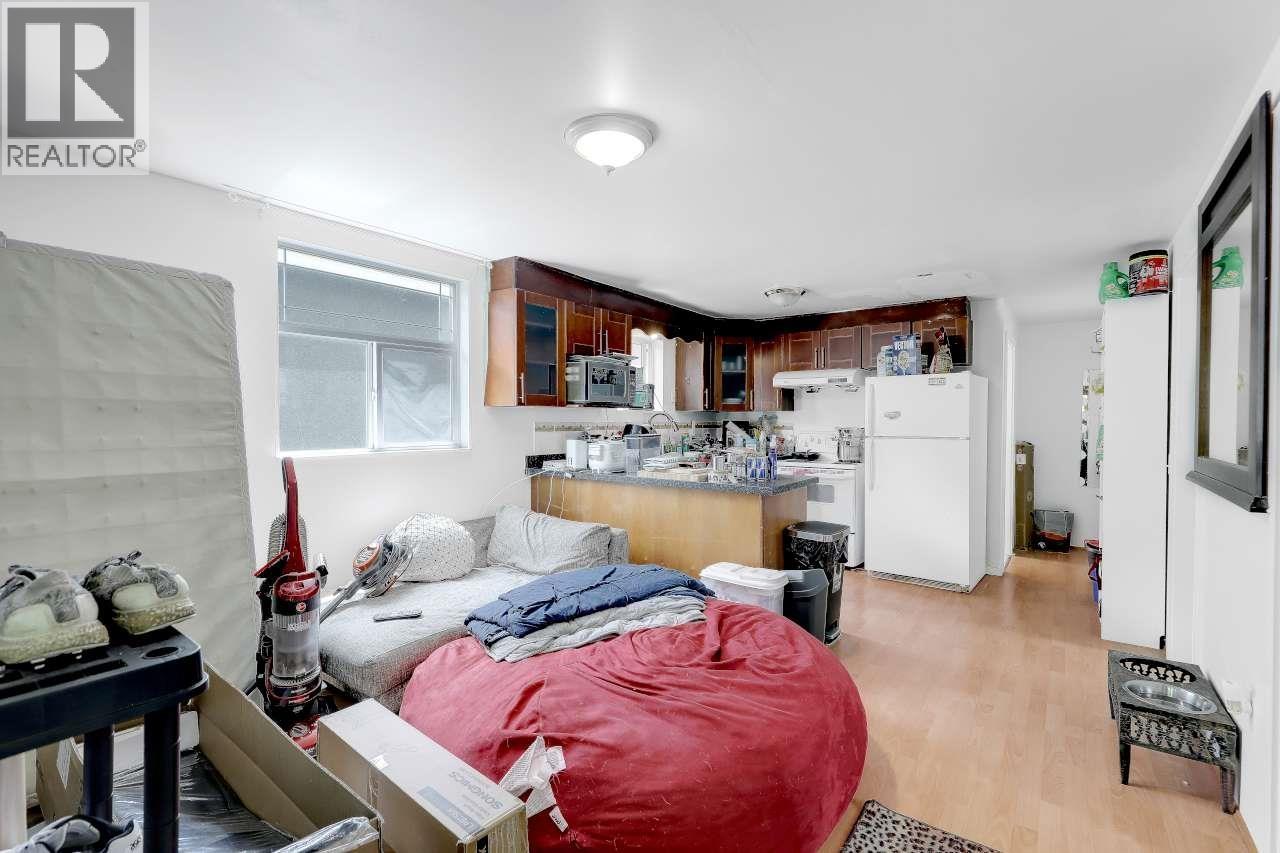 4265 Slocan Street Property Photo 19