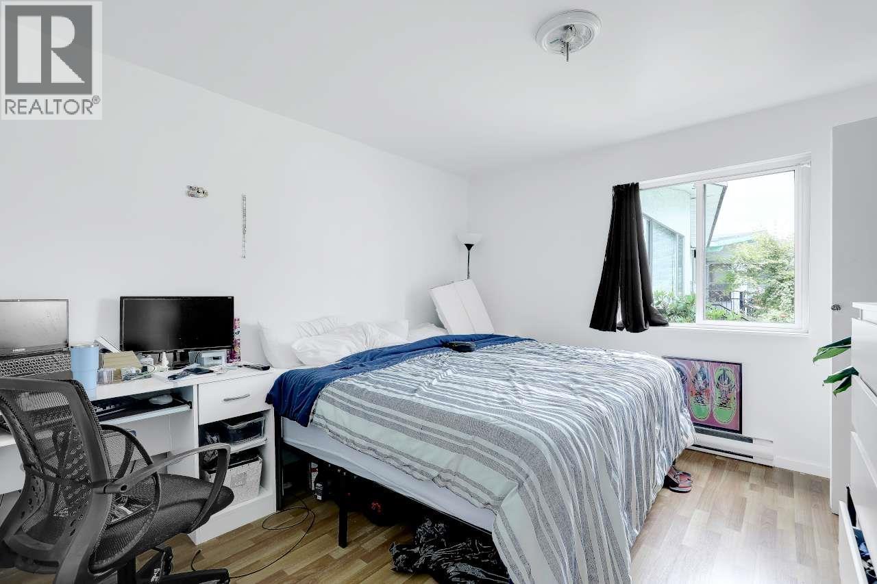 4265 Slocan Street Property Photo 22