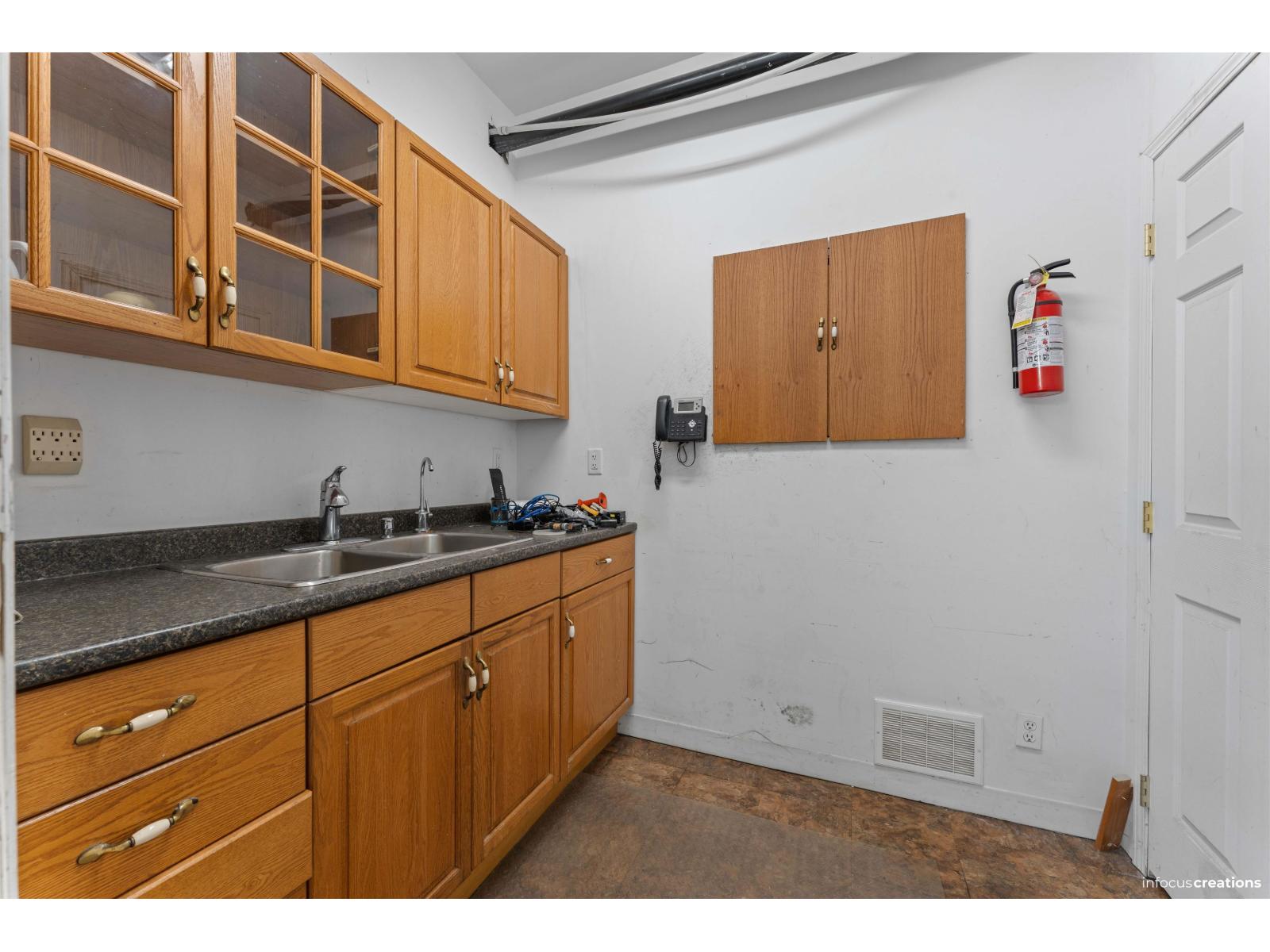 12194 86 Avenue Property Photo 10