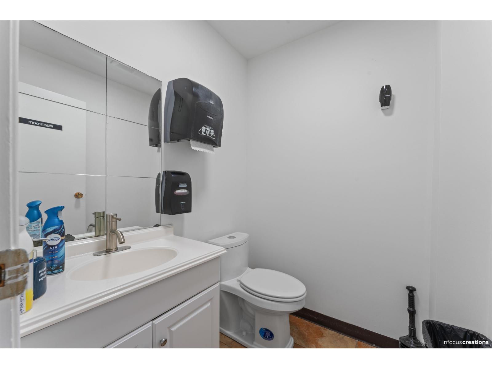 12194 86 Avenue Property Photo 39