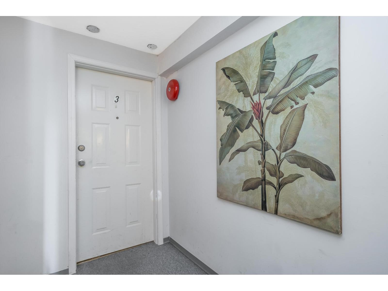 20483 Fraser Highway Property Photo 17