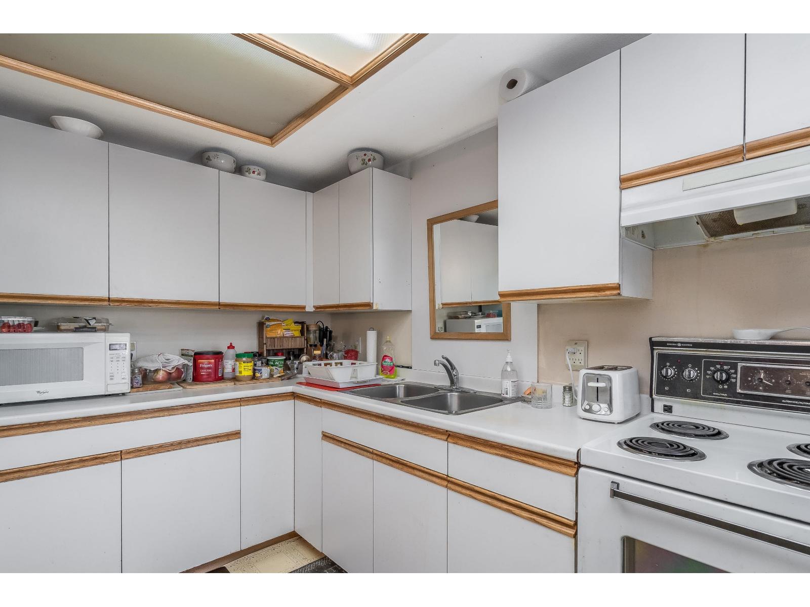 20483 Fraser Highway Property Photo 21