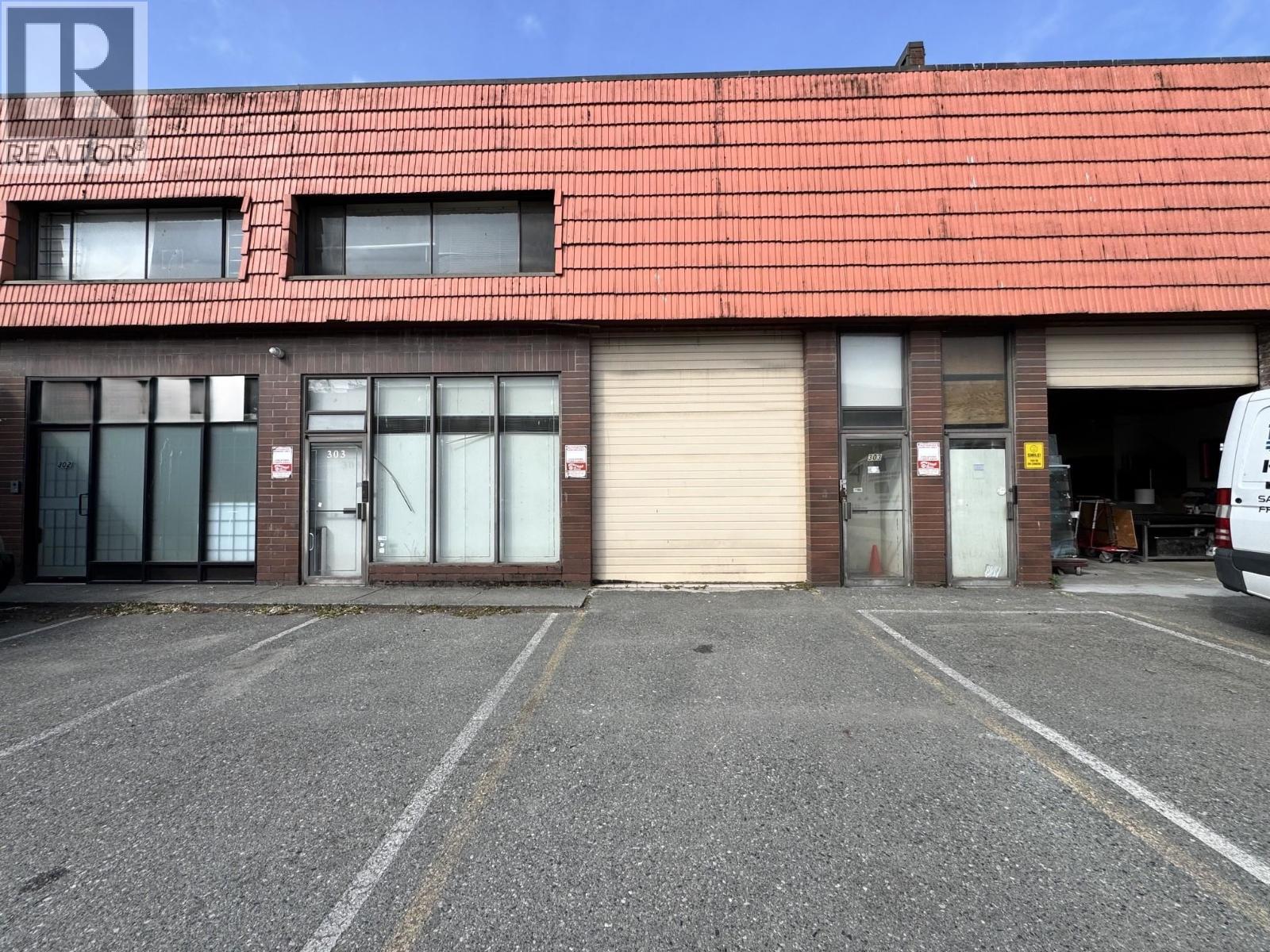 303 8495 Ontario Street Property Photo 1