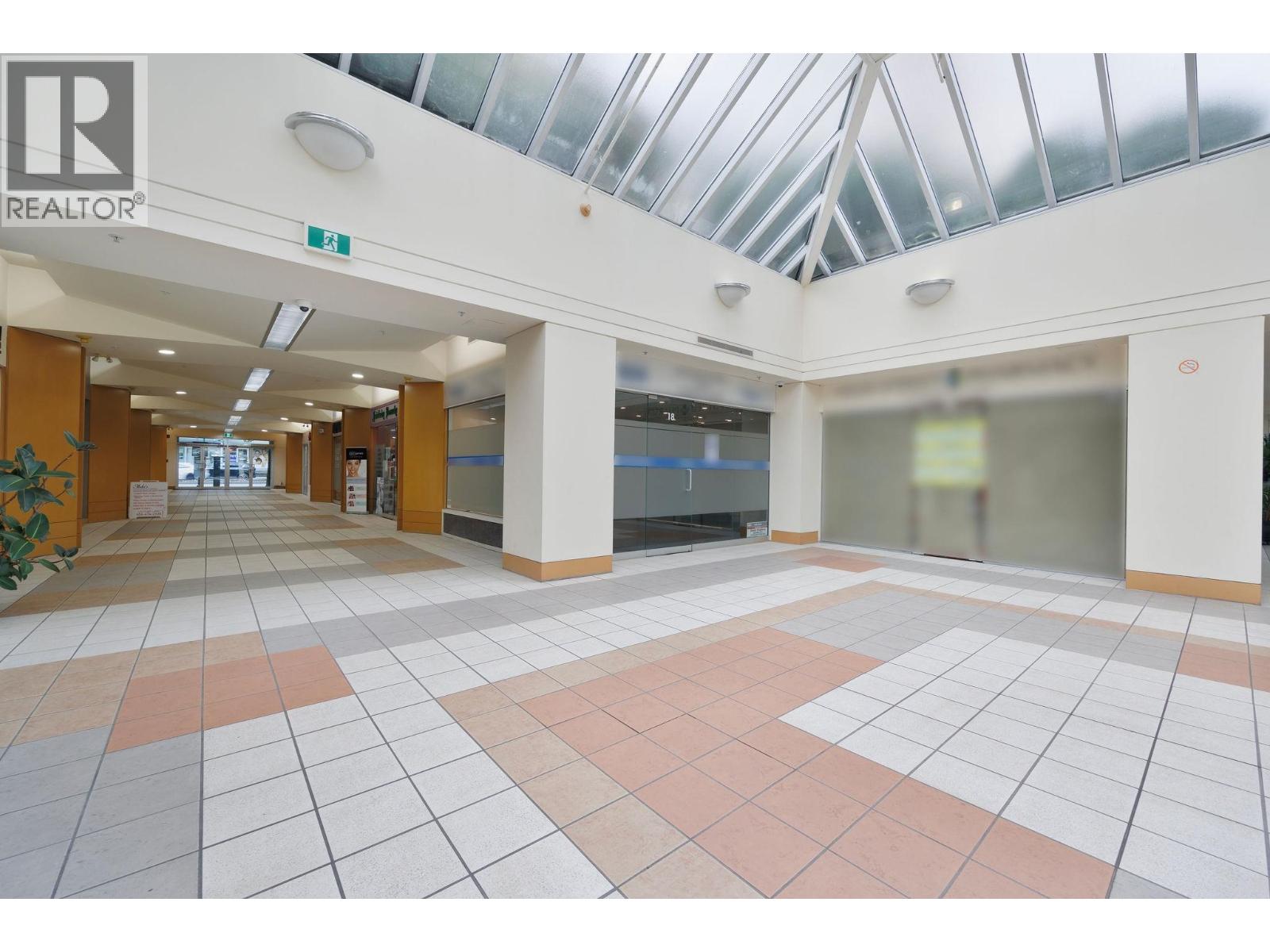 18 1161 The High Street Property Photo 3