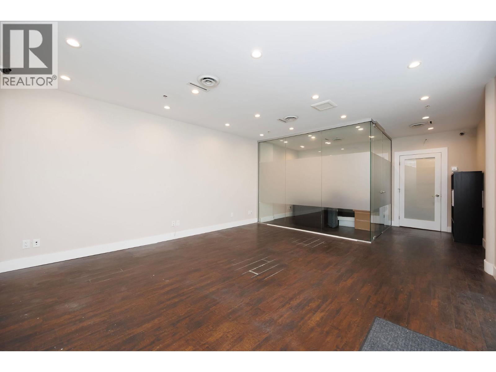 18 1161 The High Street Property Photo 5