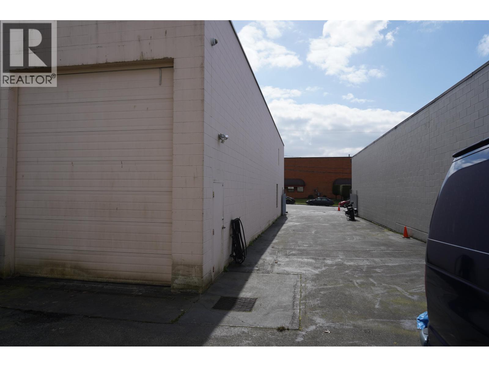 3985 Graveley Street Property Photo 32