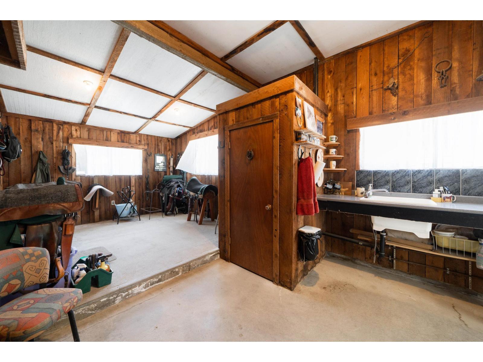 25177 64 Avenue Property Photo 7
