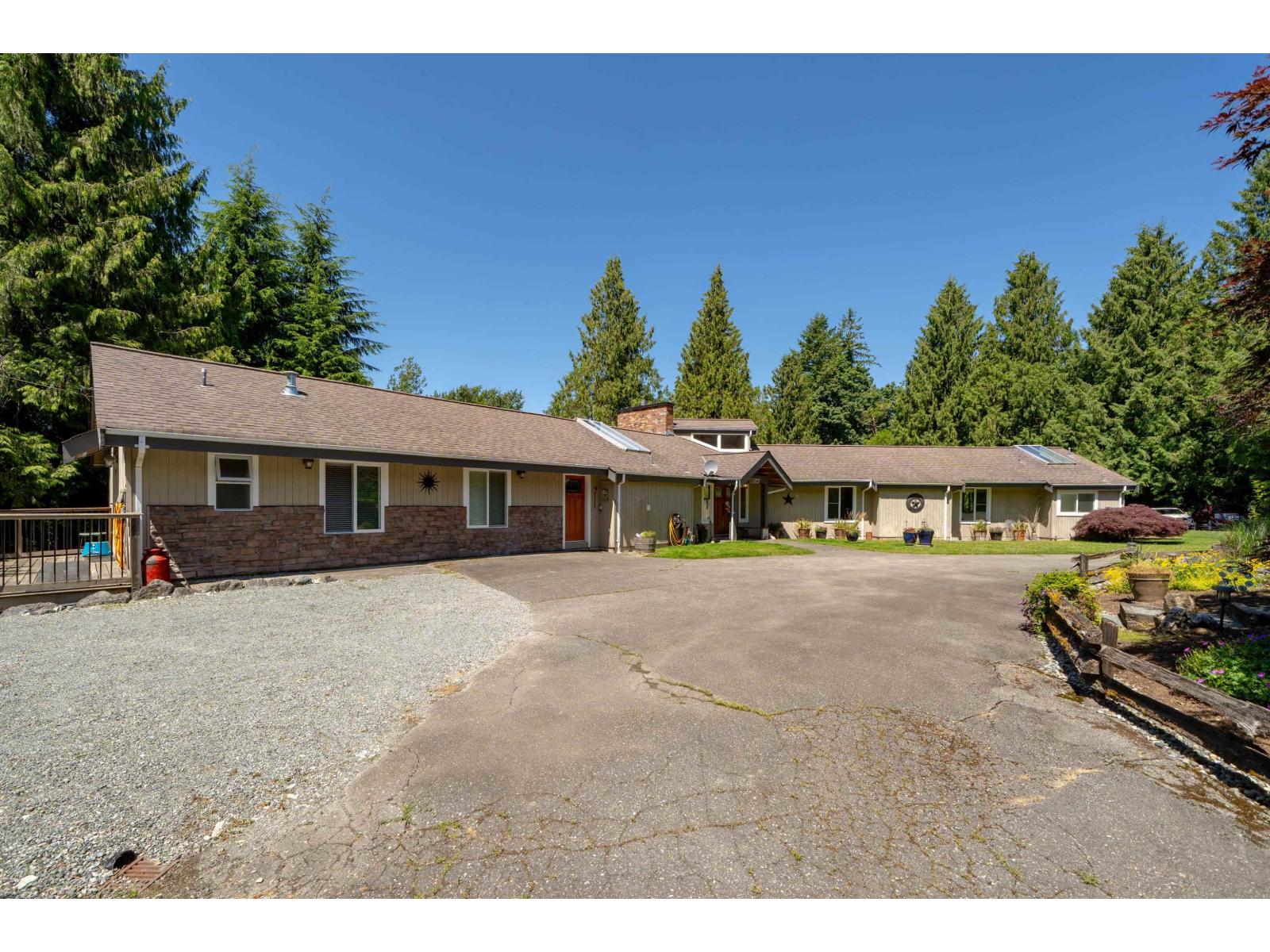 25177 64 Avenue Property Photo 11