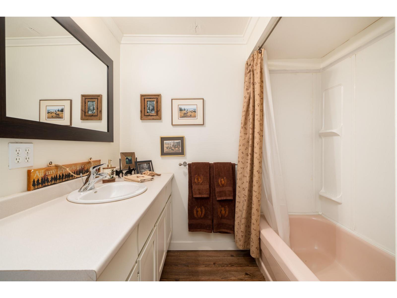 25177 64 Avenue Property Photo 24