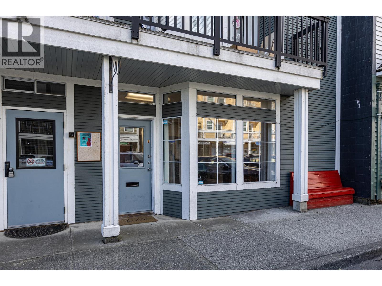 12071 1st Avenue Property Photo 6